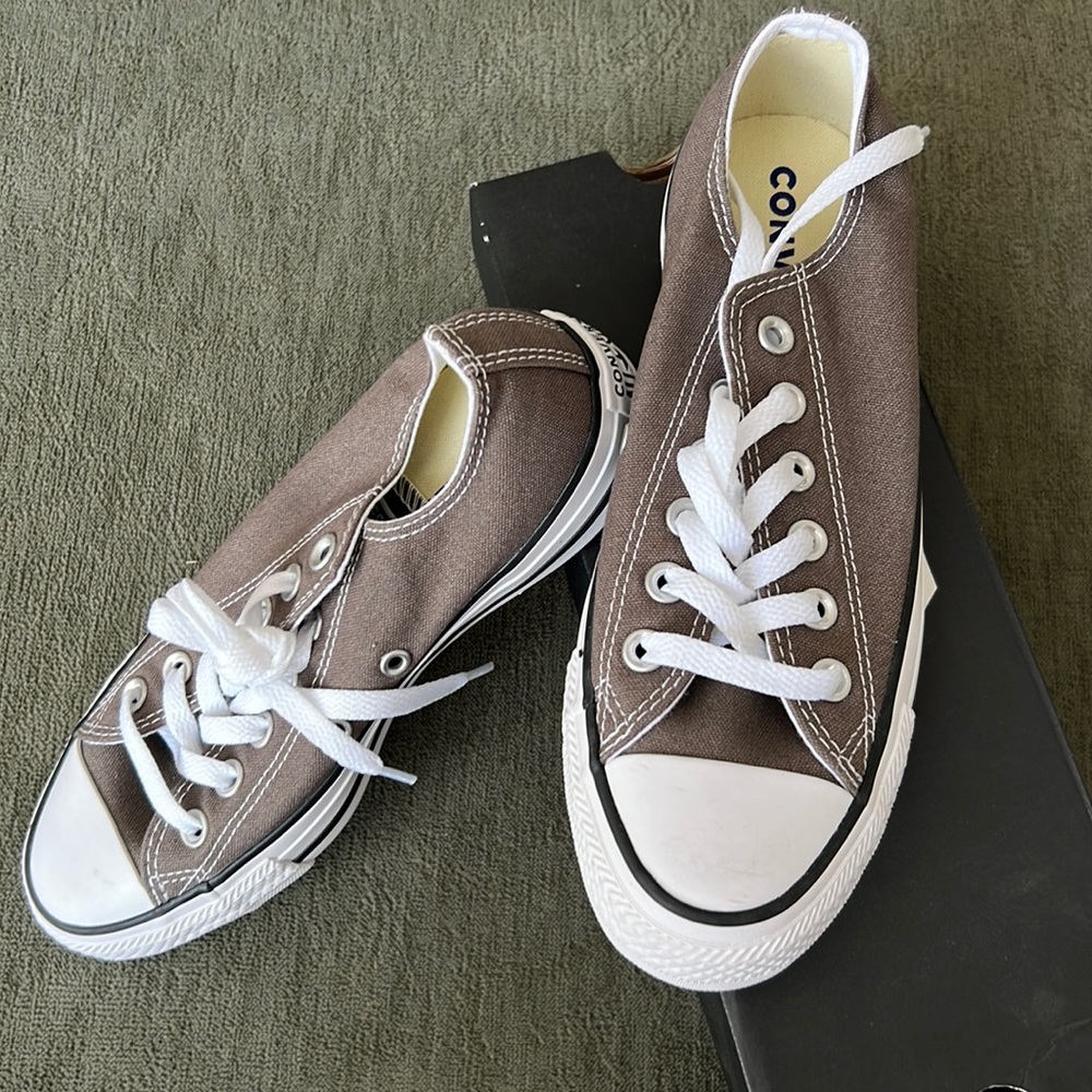 Converse Chuck Taylor Classic Sneakers